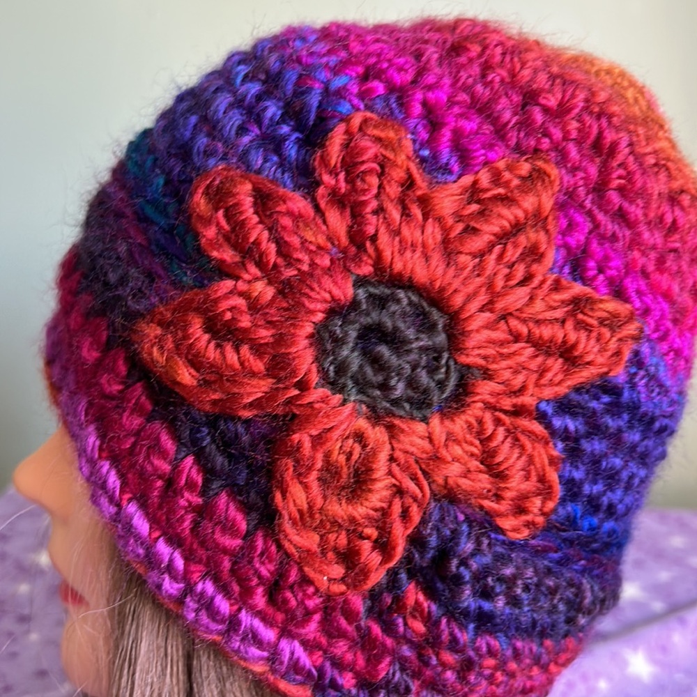 Crochet satin flower beanie medium new - Picture 2 of 7